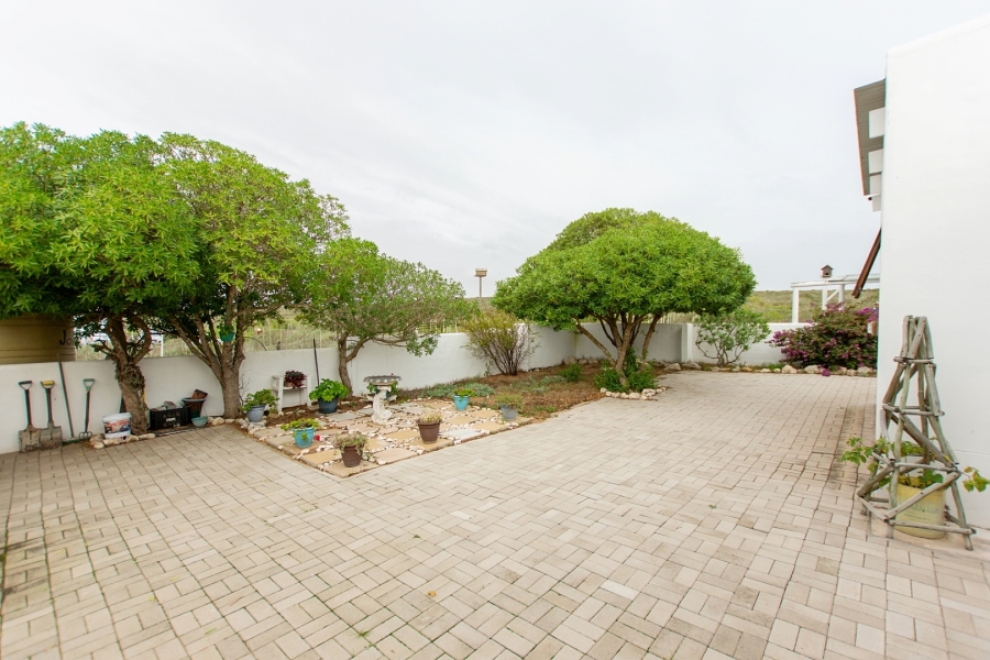 7 Bedroom Property for Sale in Paternoster Western Cape